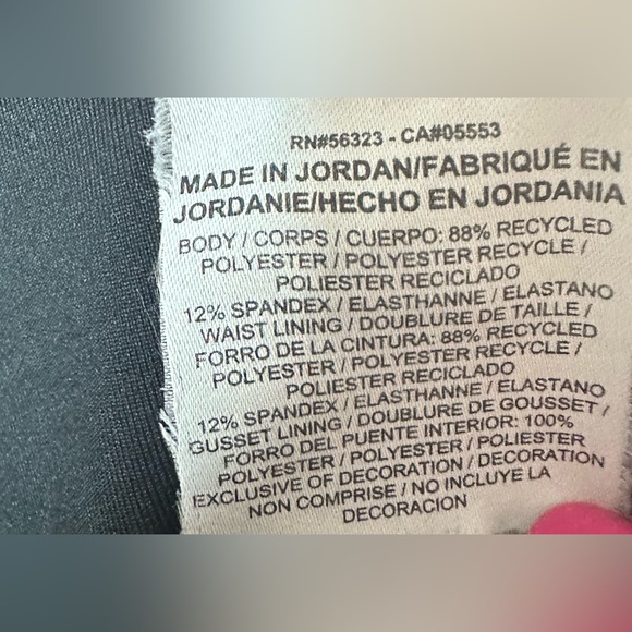 Nike Dri-Fit women’s black large 3/4 length capris exercise pants EUC - Picture 6 of 16